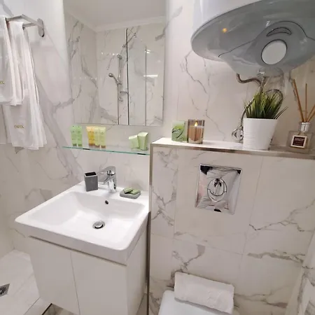 Onyx Private Apartman *